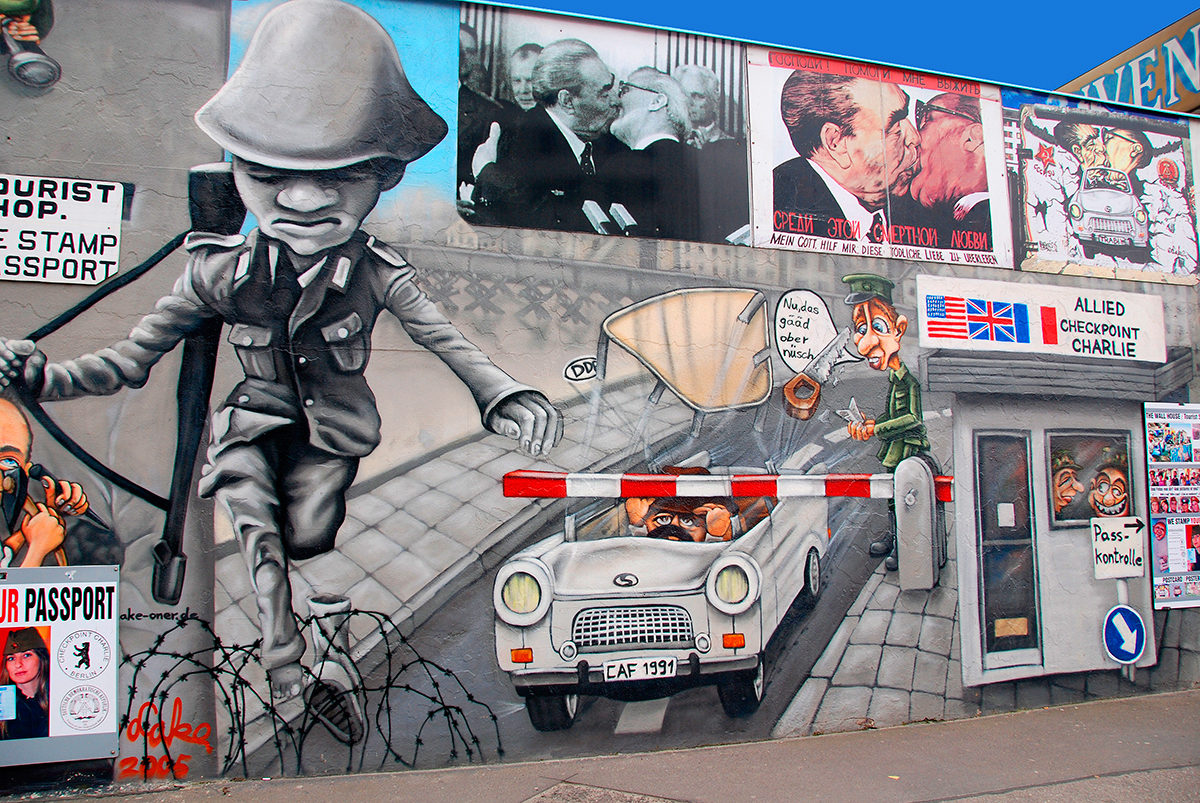 Символичные граффити, Берлинская стена